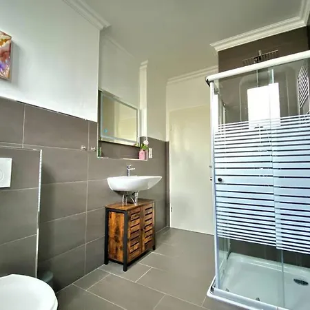 Staywell Zentral Fuer 7 I Kueche I Parkplatz I Netflix Apartman Paderborn