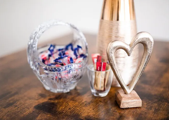 Staywell Zentral Fuer 7 I Kueche I Parkplatz I Netflix Διαμέρισμα Πάντερμπορν