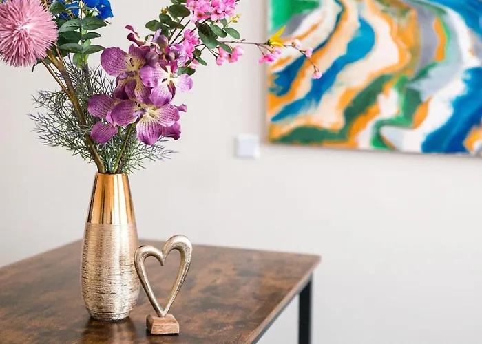 Daire Staywell Zentral Fuer 7 I Kueche I Parkplatz I Netflix