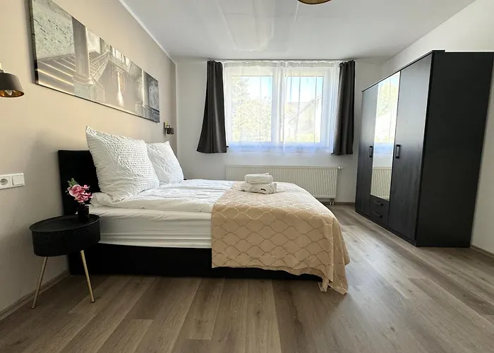 Staywell Zentral Fuer 7 I Kueche I Parkplatz I Netflix Daire Paderborn